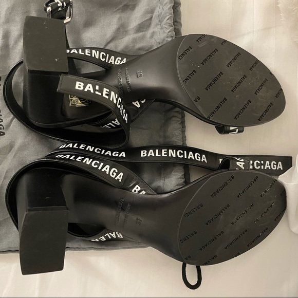 BALENCIAGA LOGO PRINT LEATHER BLOCK HEEL SANDAL - Picture 6 of 7